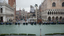 Acqua alta in Venice © Philip Plisson / Plisson La Trinité / AA37928 - Photo Galleries - Big tides